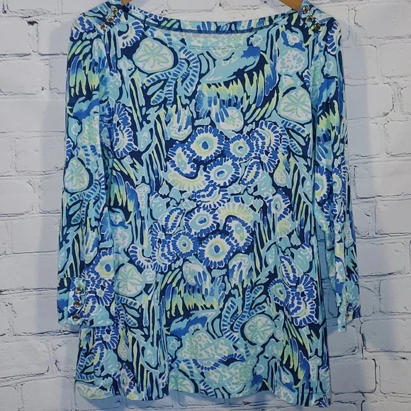 Lilly Pulitzer Tops - Lilly Pulitzer Blue and Green Sand Dollar Under The Sea Top 3/4 Sleeve Size M